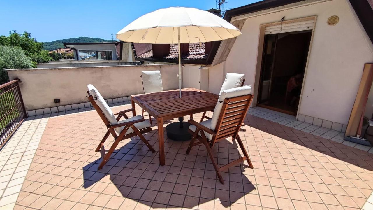 Apartamento La Mansarda Castel Di Sangro Exterior foto